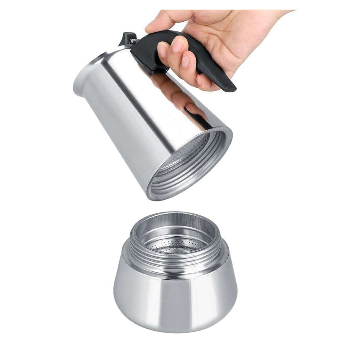 Cafetera Italiana 9 Tazas Acero Inoxidable, mano sosteniendo cafetera desarmada, resaltando su diseño y materiales.